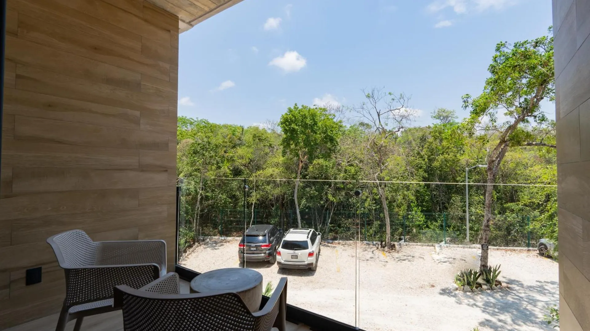 Luxury Studio With Balcony And Rooftop Pool In Tulum Best Location